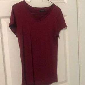 Basic maroon shirt